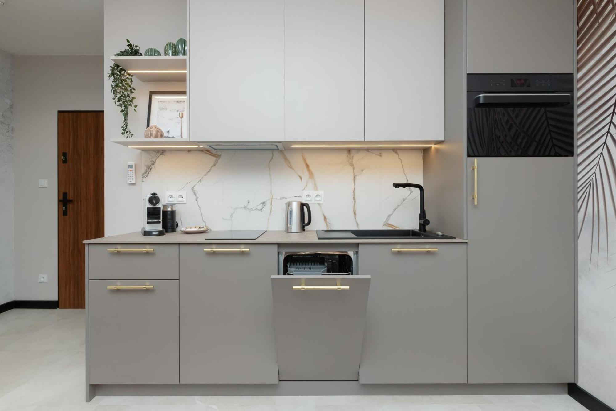 Elegant In With Sauna, Gym And Parking By Renters