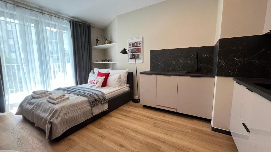 Apartment Zurawie - Food Hall & Stocznia By Downtown *