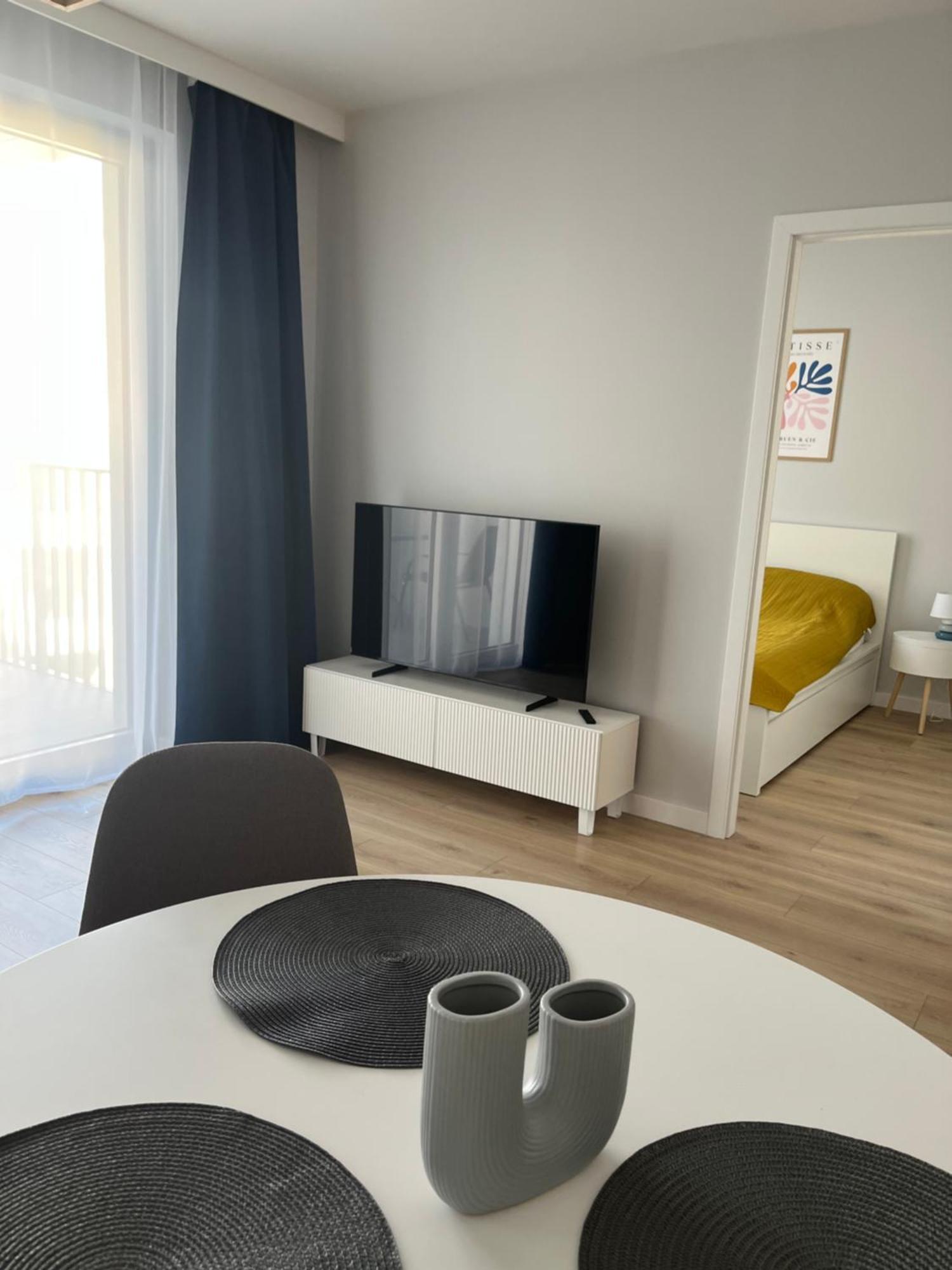 Zurawie Modern Apartment *