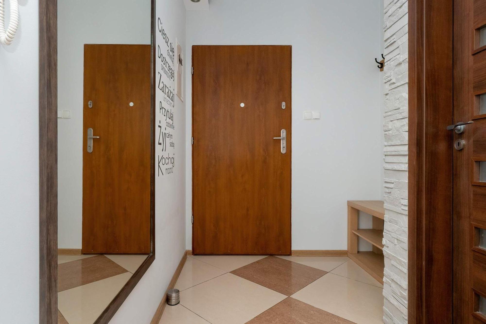 Spacious Two-bedroom With 2 Parking Spaces By Renters