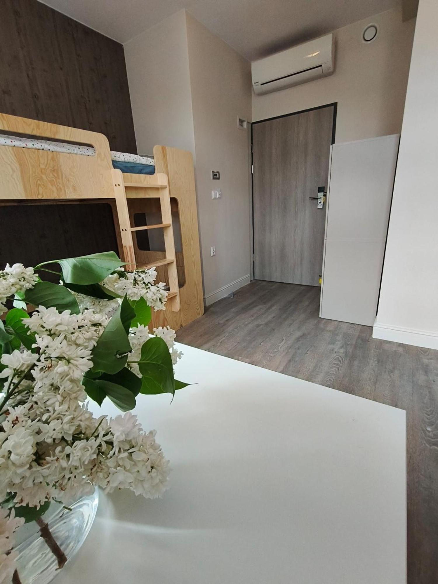 Dzien Dobry Hostel *