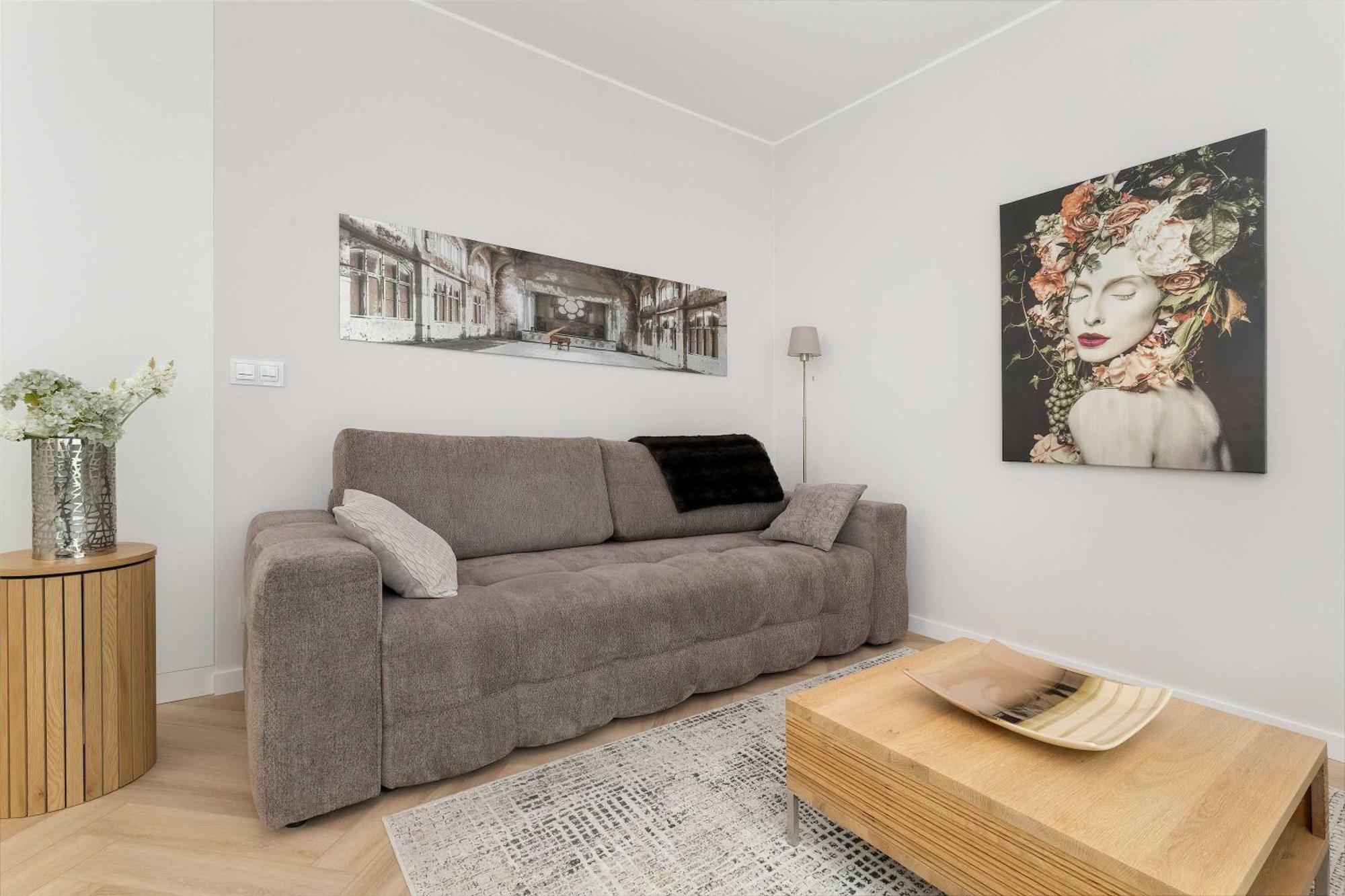 Elegant With Desk Marina 3city By Renters *