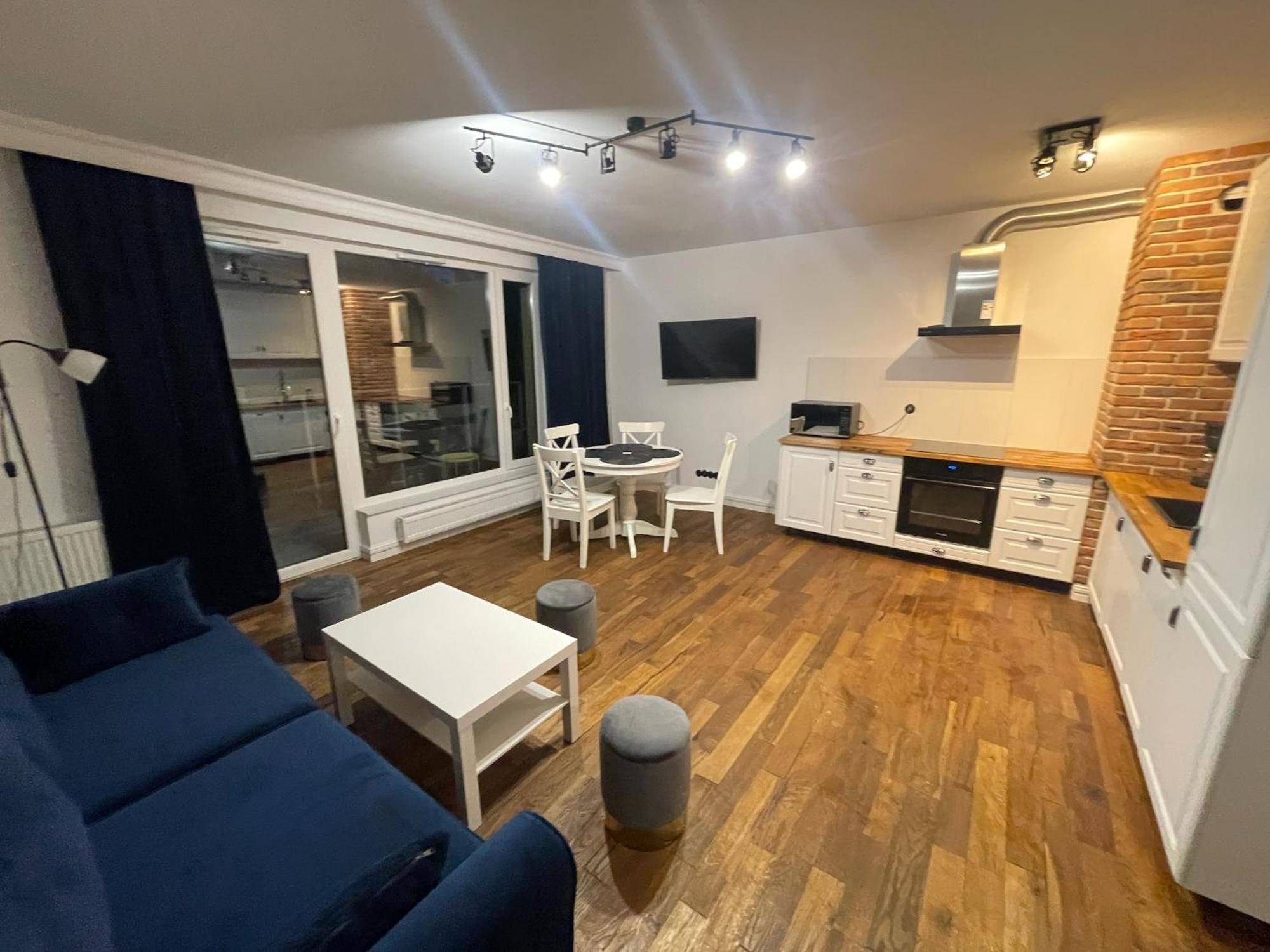Apartment Comfort Oak