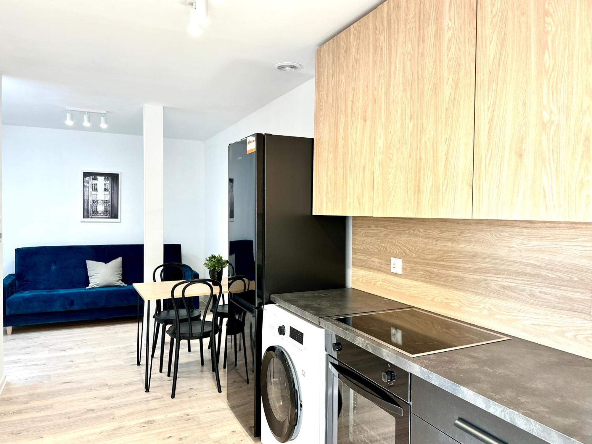 Apartment Nowy Port 11 *