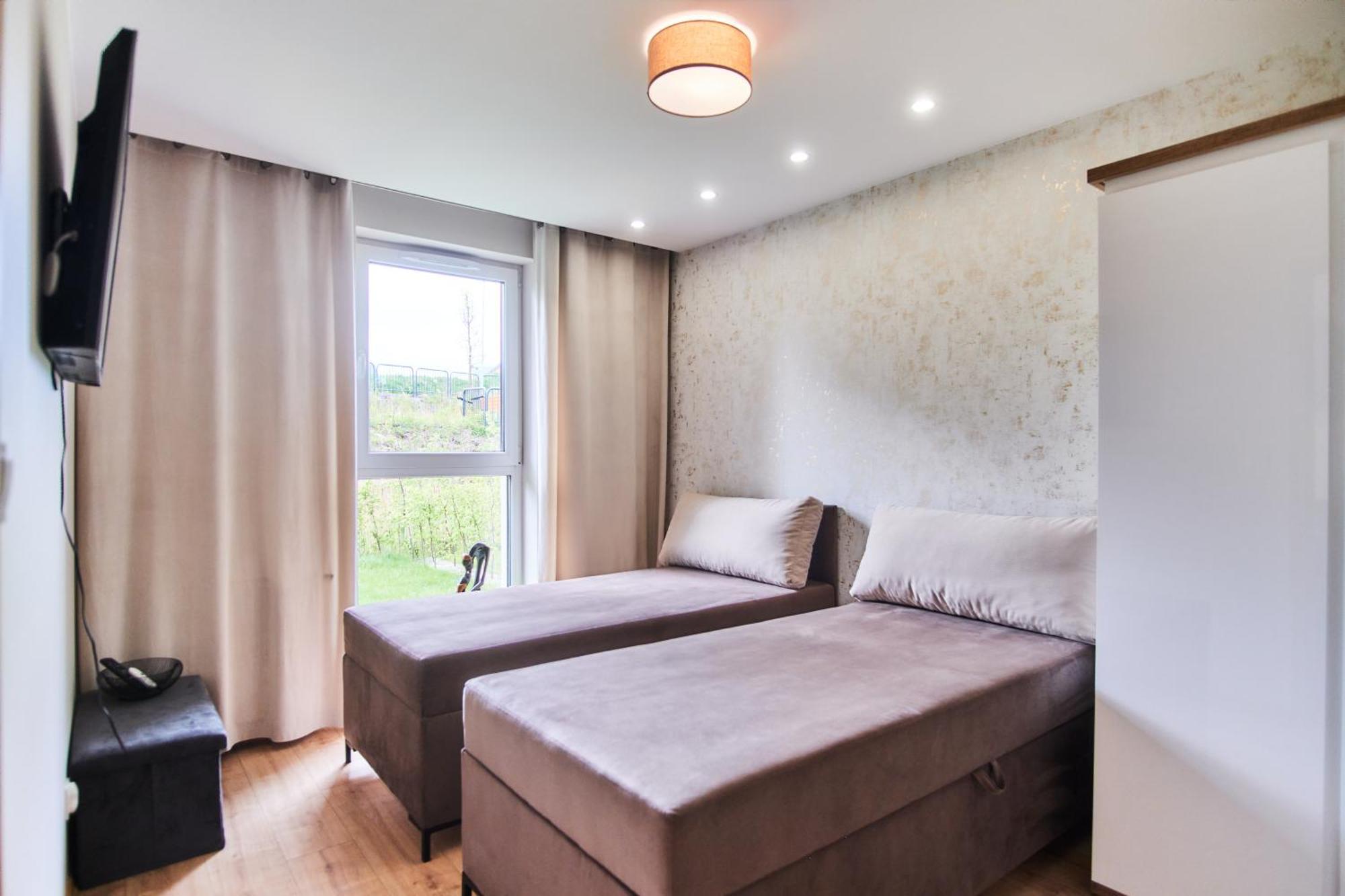 Cozy With Garden - Free Private Parking *