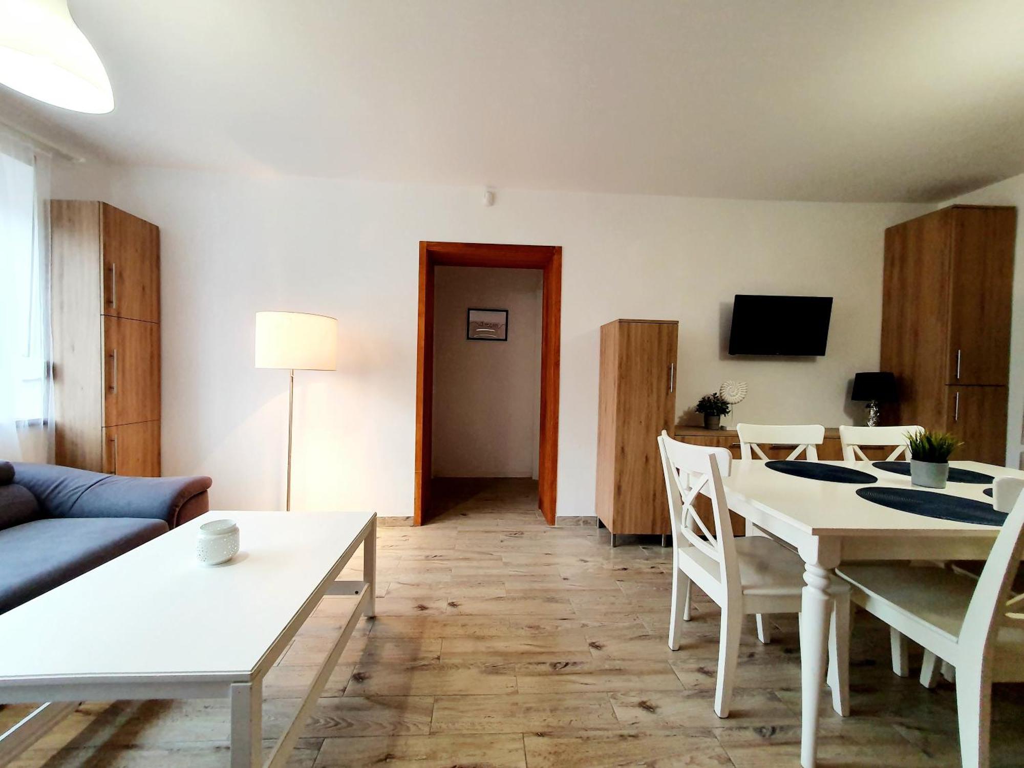 Port 19 Apartment *