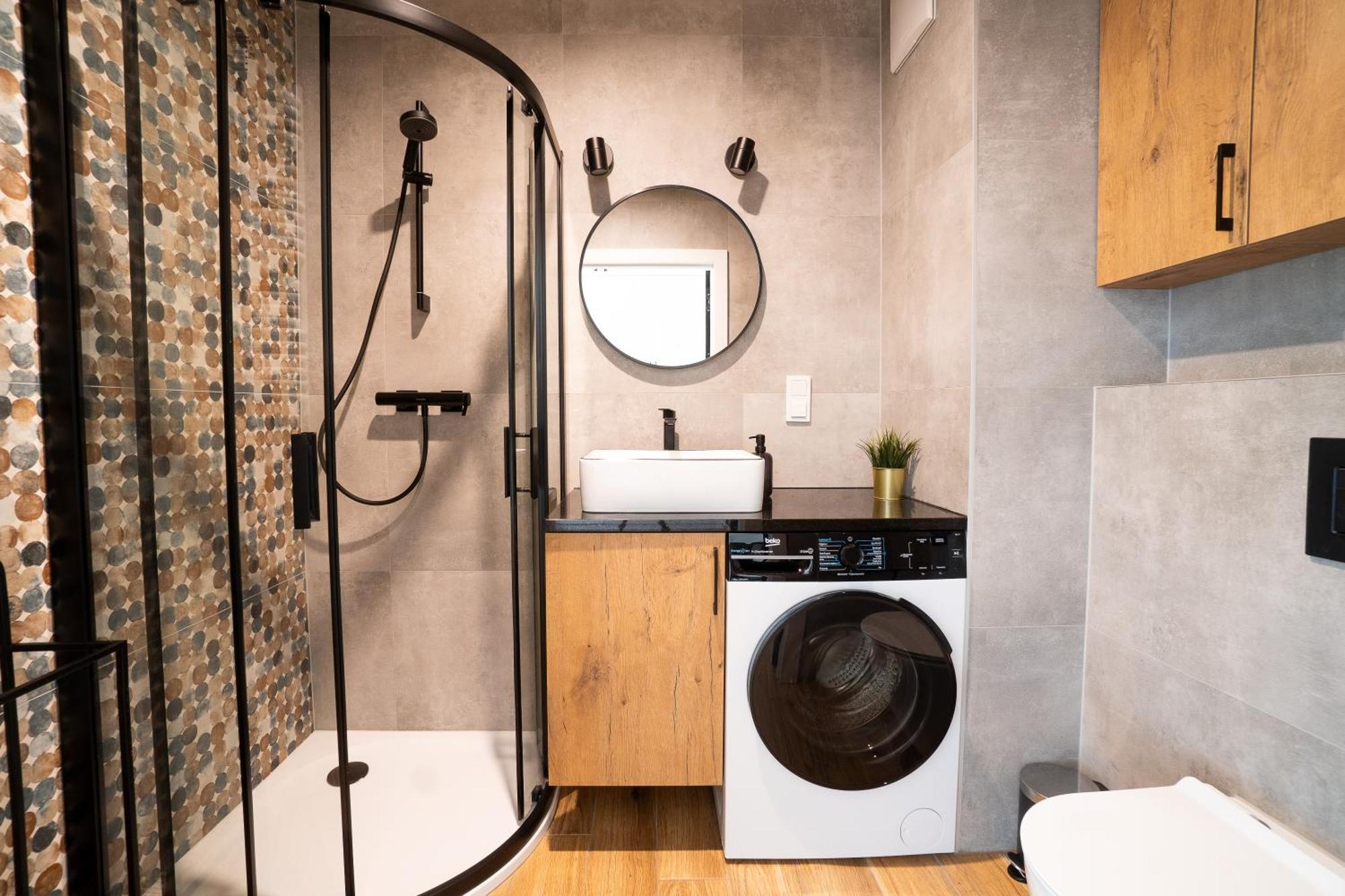 Ideal Port Apartment *