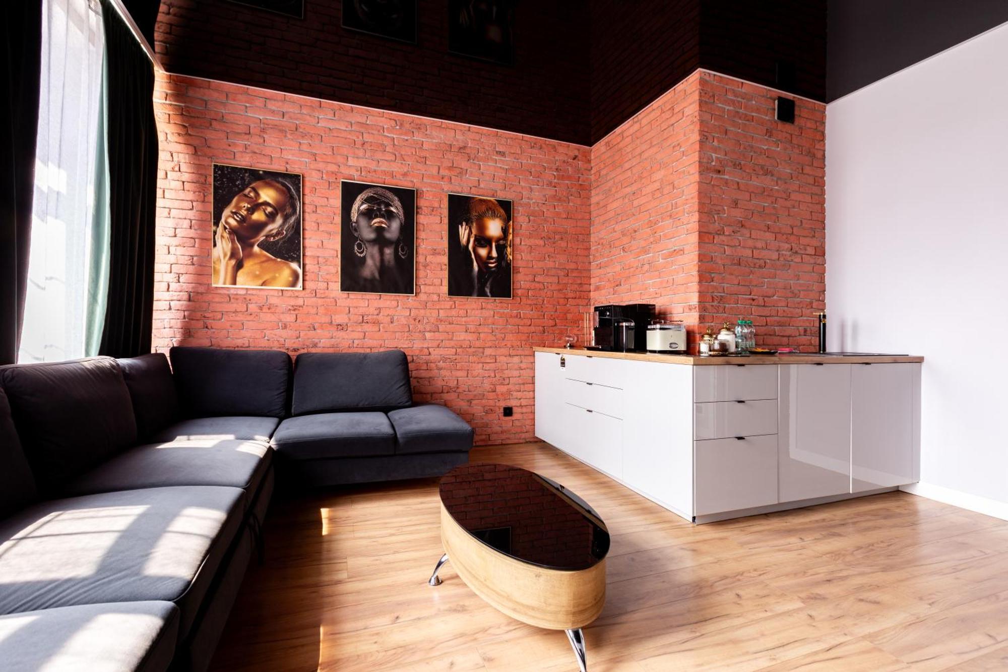 Apartment Urban Chic By Bookinghost *