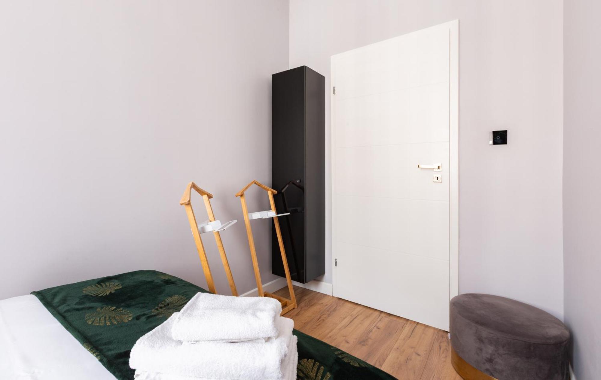 Urban Chic By Bookinghost Apartment Gdansk