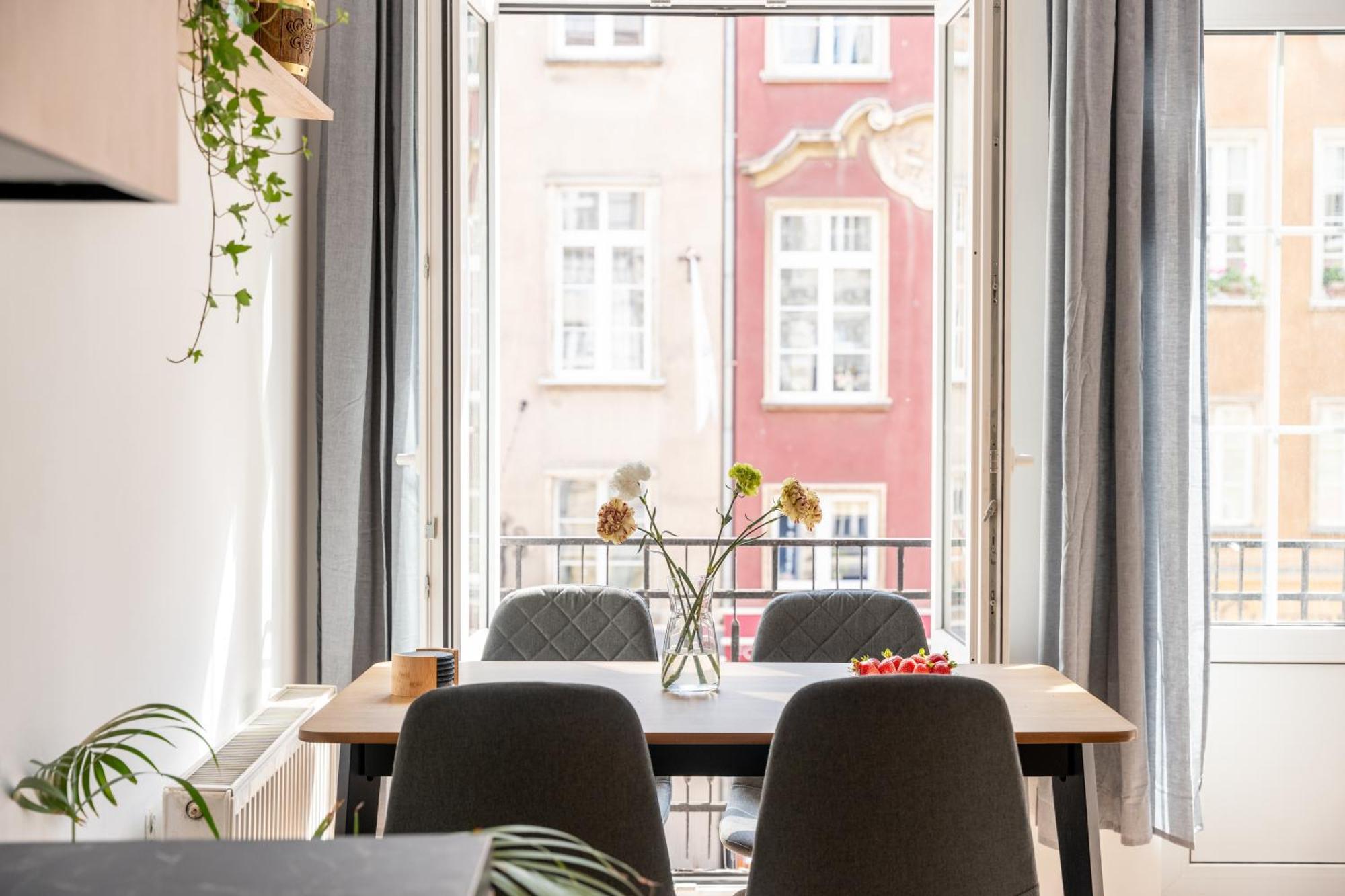 Apartment Dluga 70 W Oknach Starego Miasta Centrum Gdansk