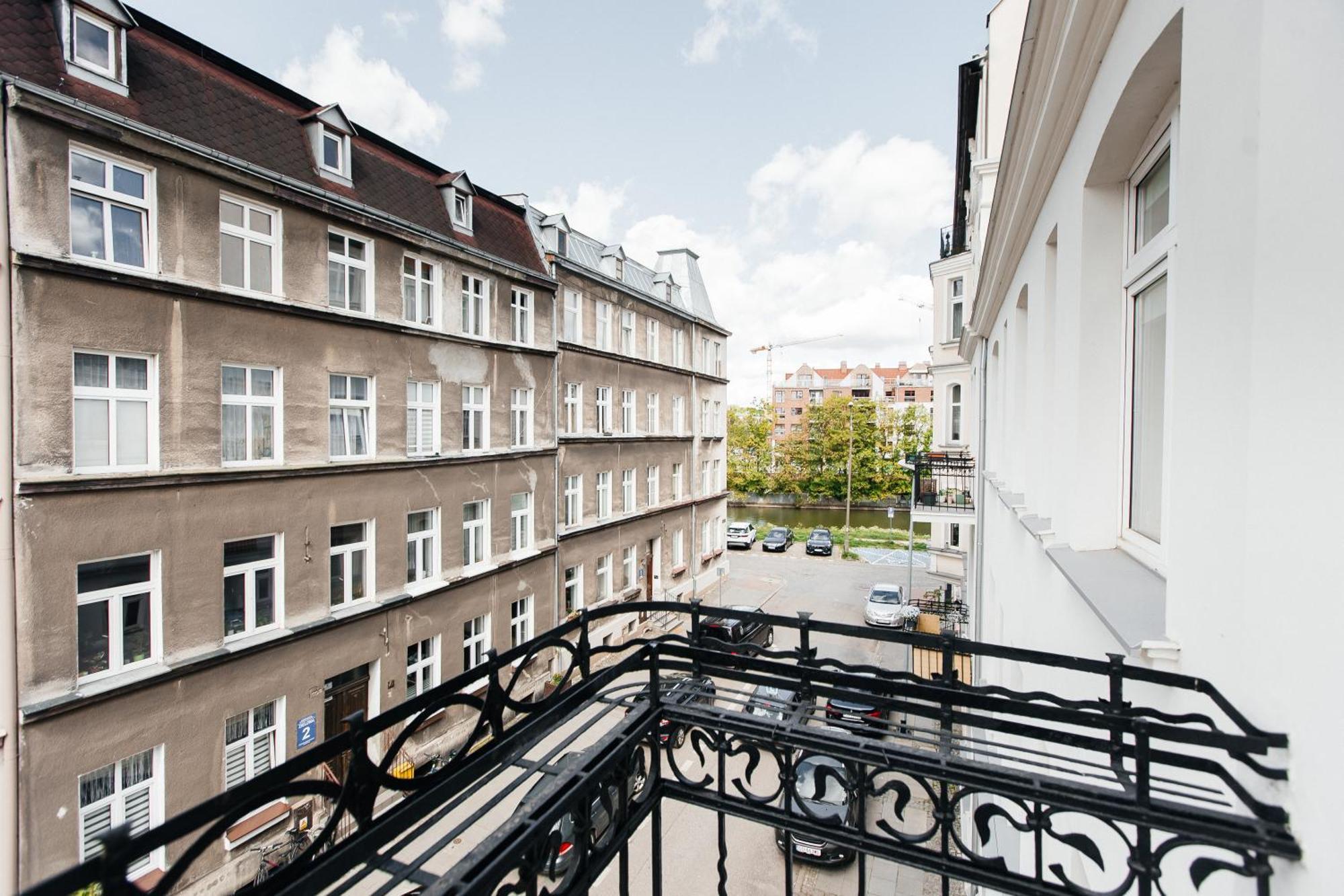 Maya's Flats & 69 - 3 In * Gdansk