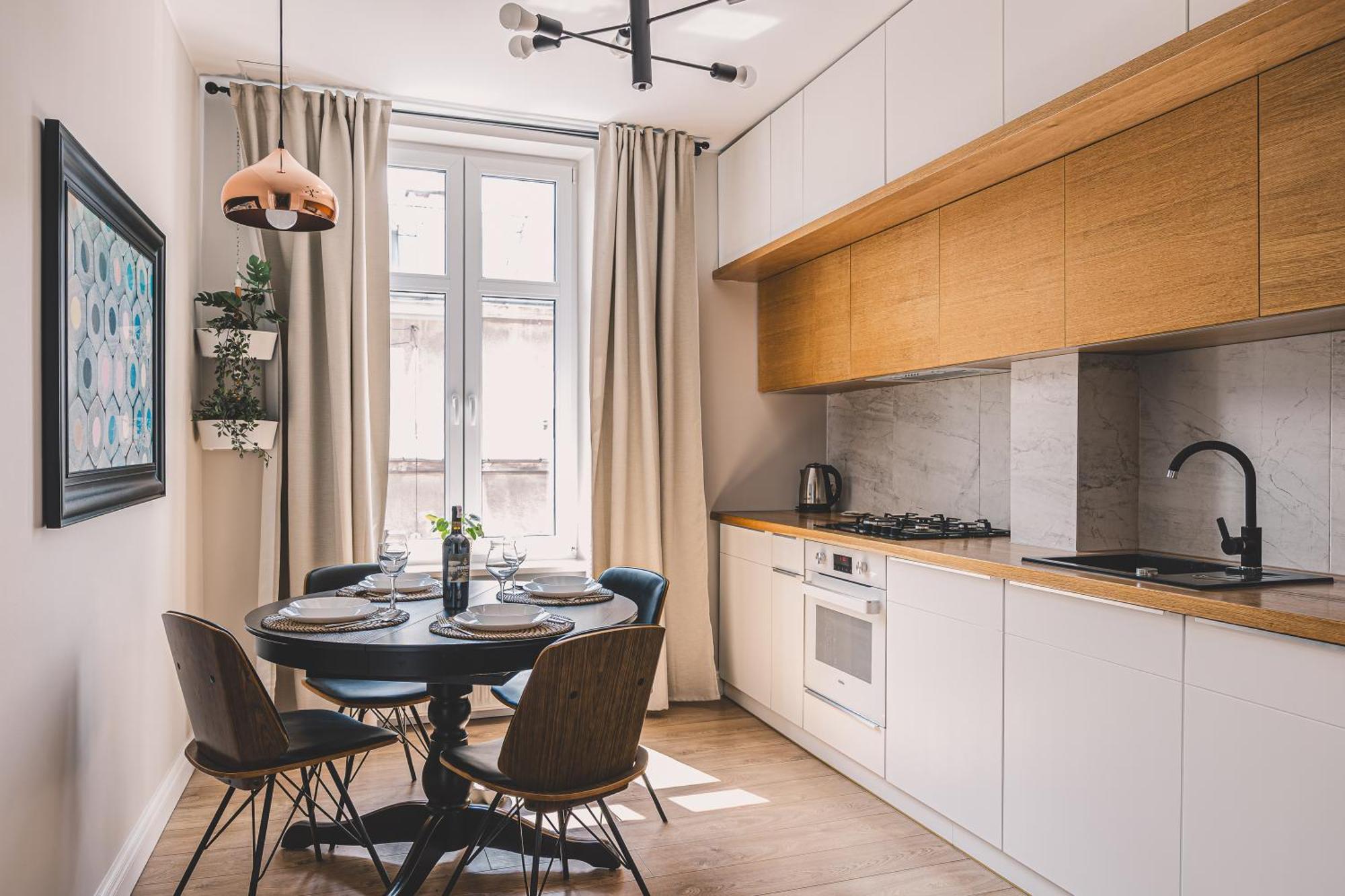 Spacious In Centre - 2homerent Zielona Apartment