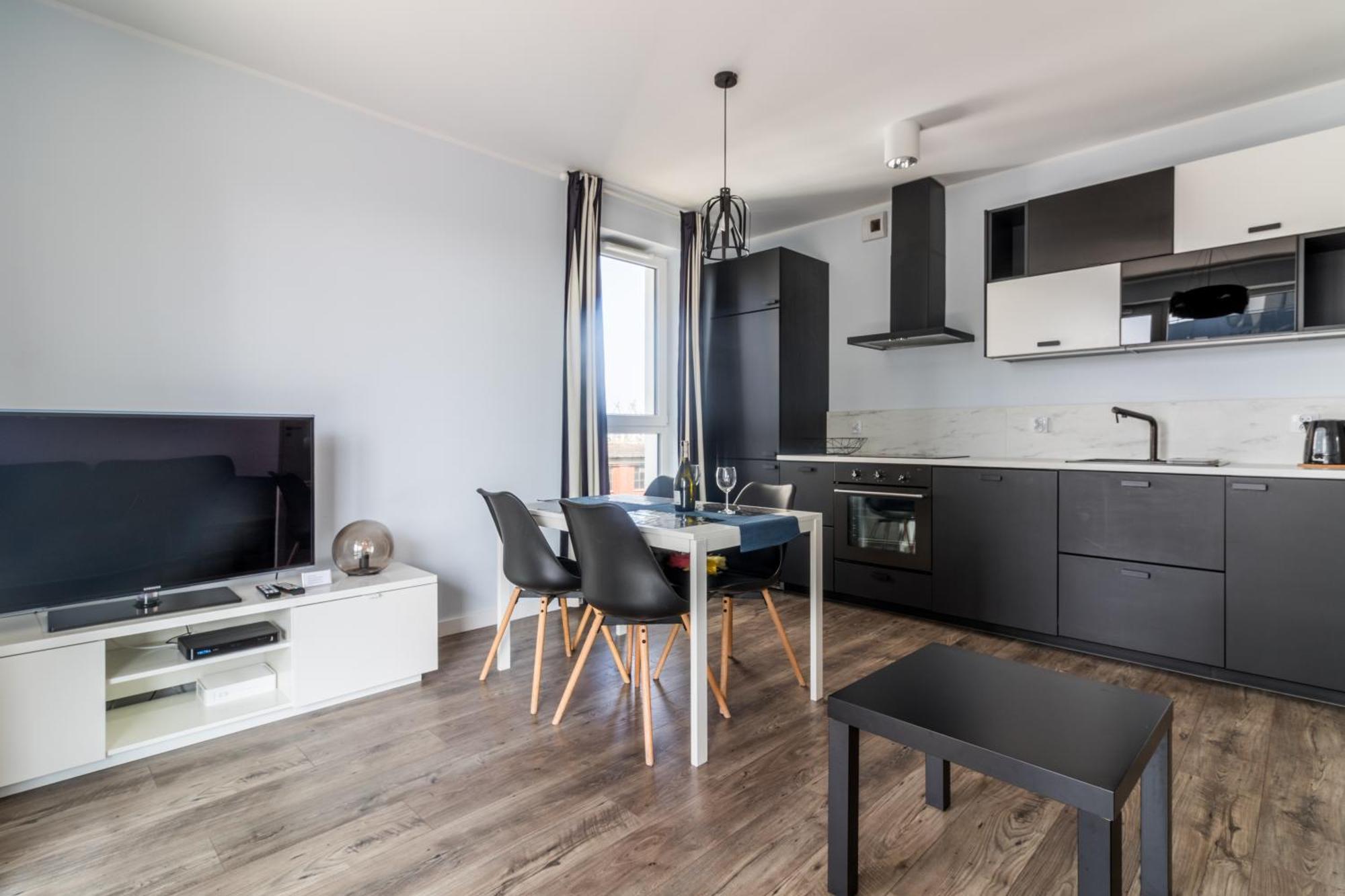 Golden Apartment