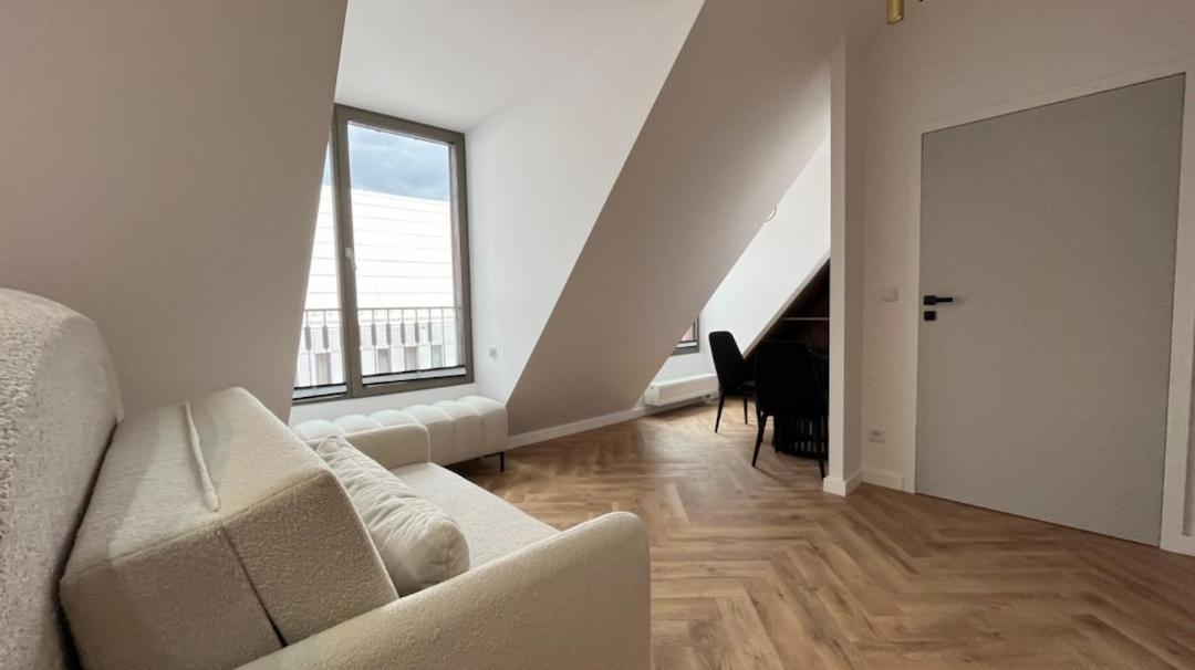 Granaria Premium River View By Downtown Apartment