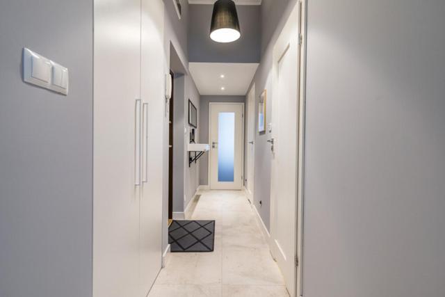 Apartment Przy Placu Zebran Ludowych