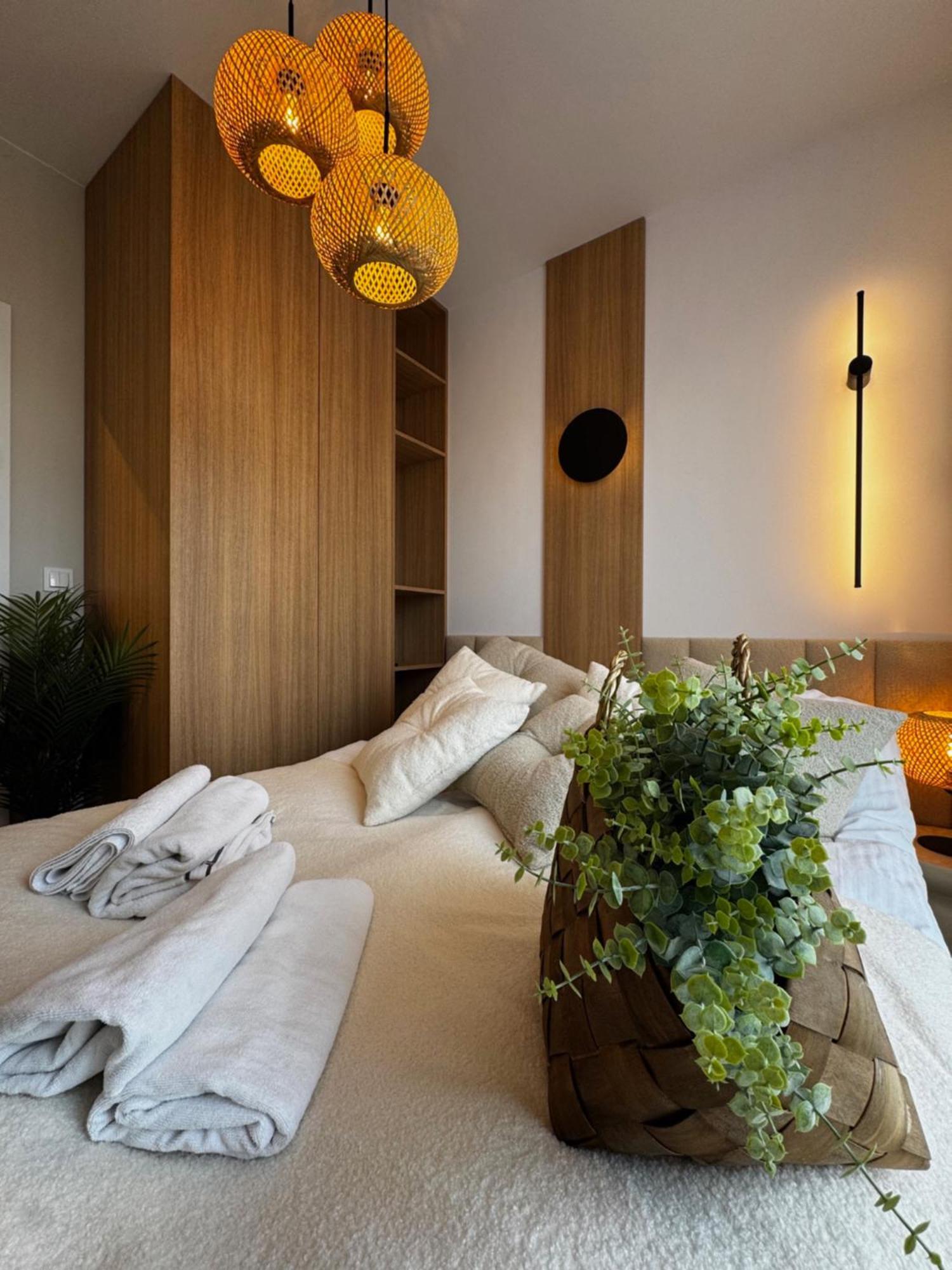 Apartment Family & Business Sauna Apartments Baltic Horizon Premium Spa - 3 Bedroom With Private Sauna, Jacuzzi, Rooftop Gym & Panoramic Terrace, Balcony, Underground Garage