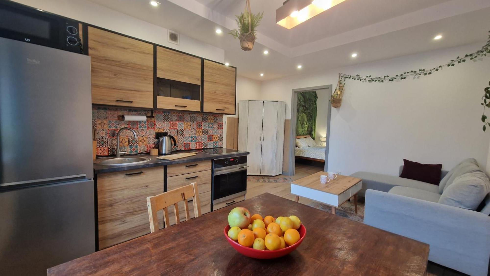 New Port Apartment *