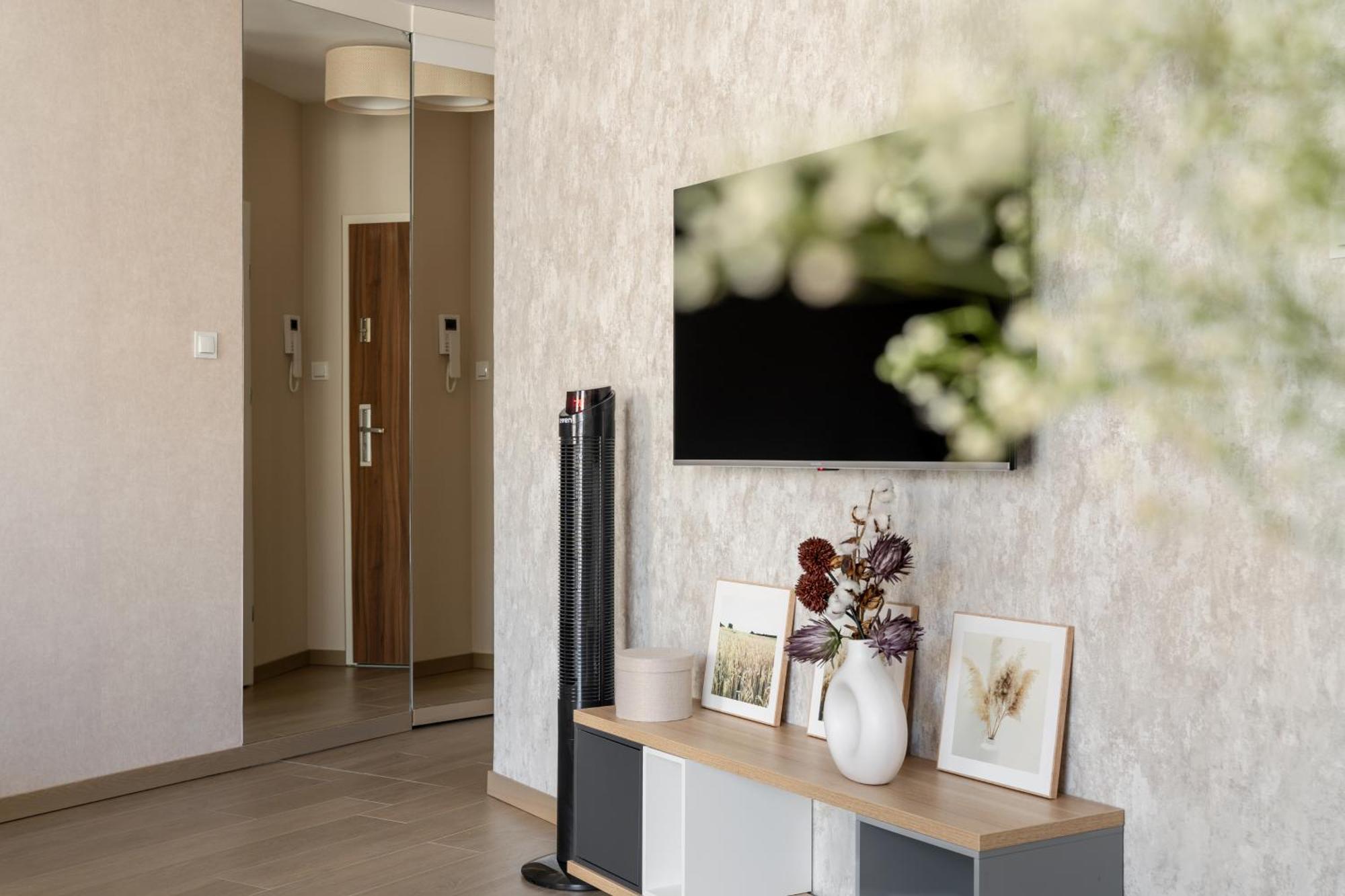 Be - Nowa Motlawa - & Wellness, Parking, Pool, Gym Apartment Danzig