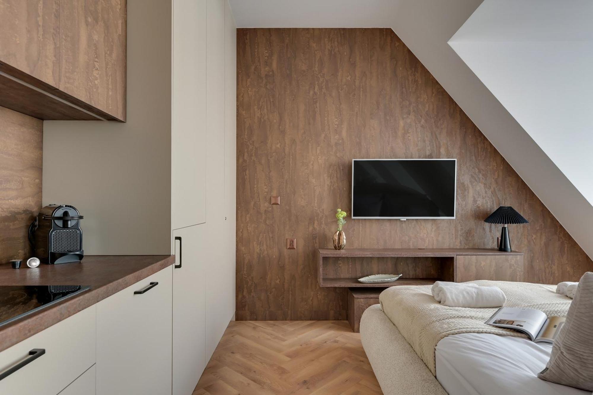 Granaria Premium River View By Downtown Apartment