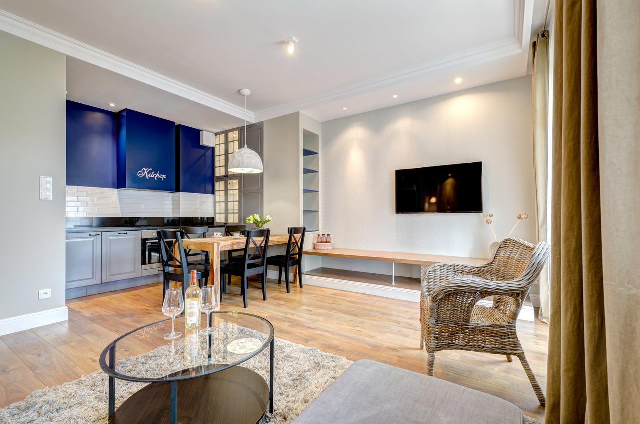 Dom & House - Neptun Park Premium Căn hộ *