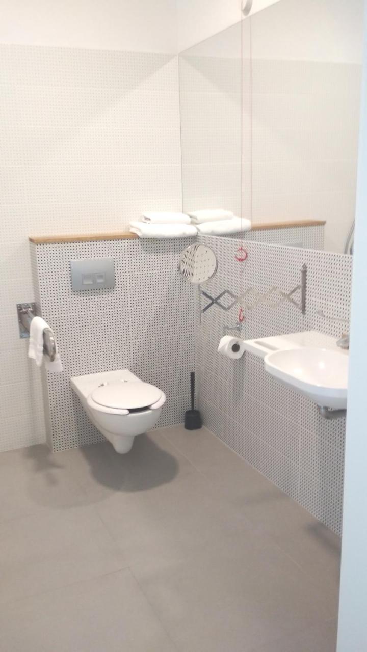 Hotell Faros Airport 3*