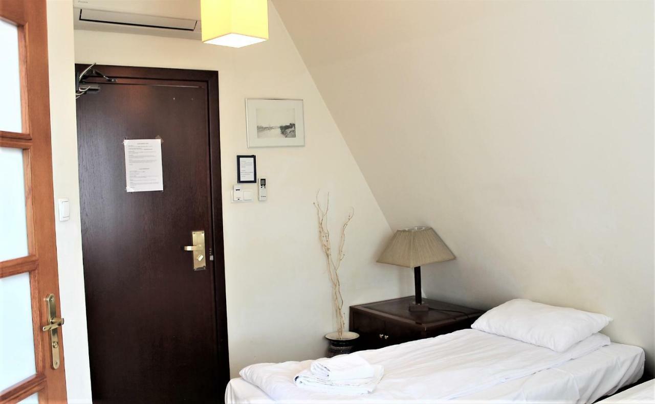 Parnas Old Town Bed & Breakfast 4*