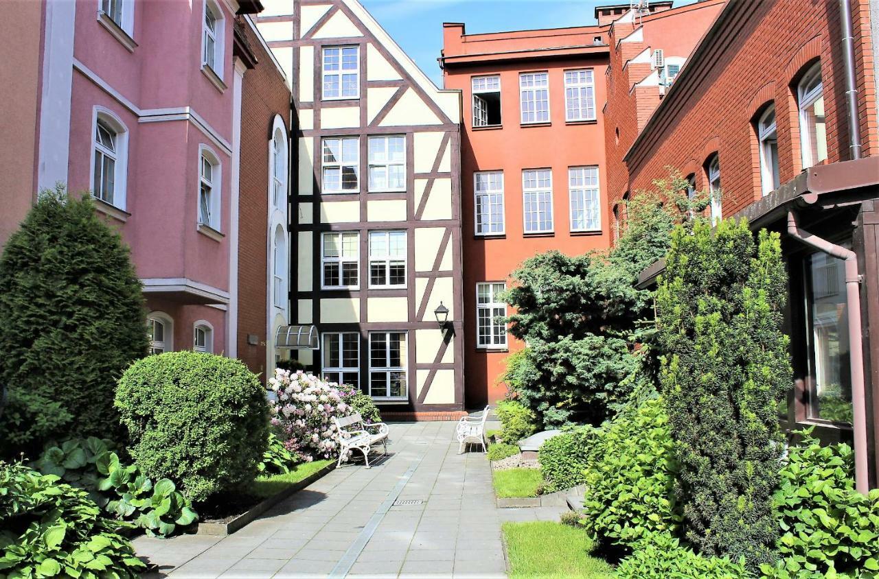 Parnas Old Town Bed & Breakfast