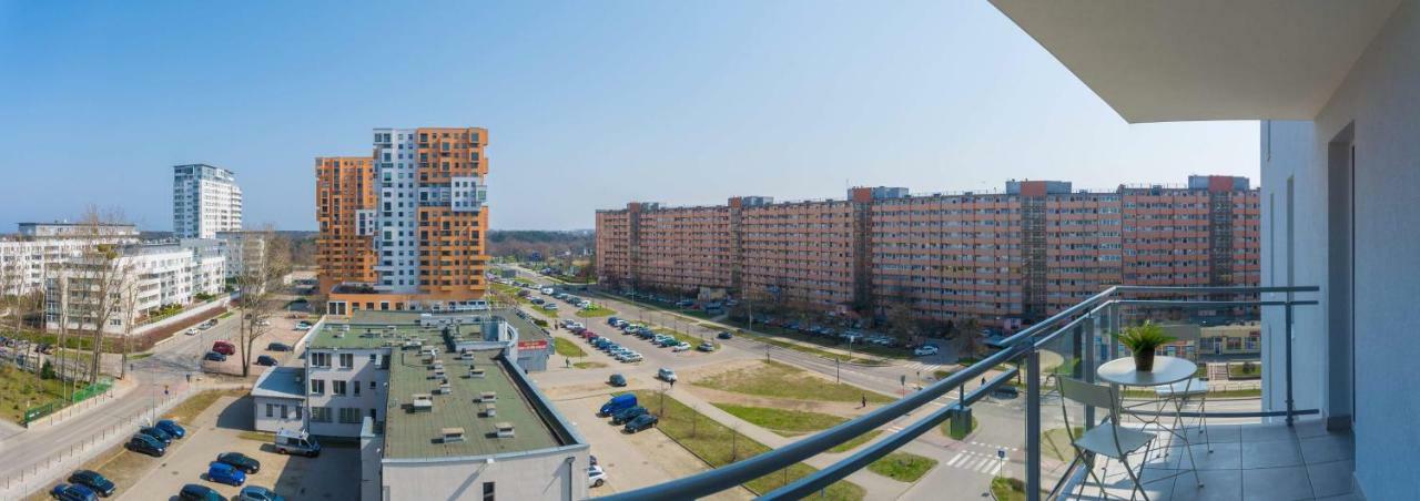 Huoneisto Ann Apartament Sea View *