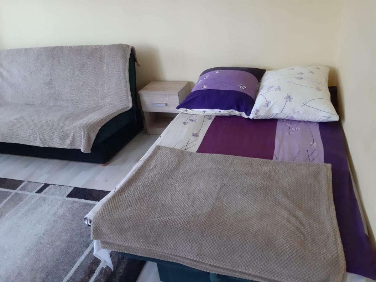 U Basi Apartment *