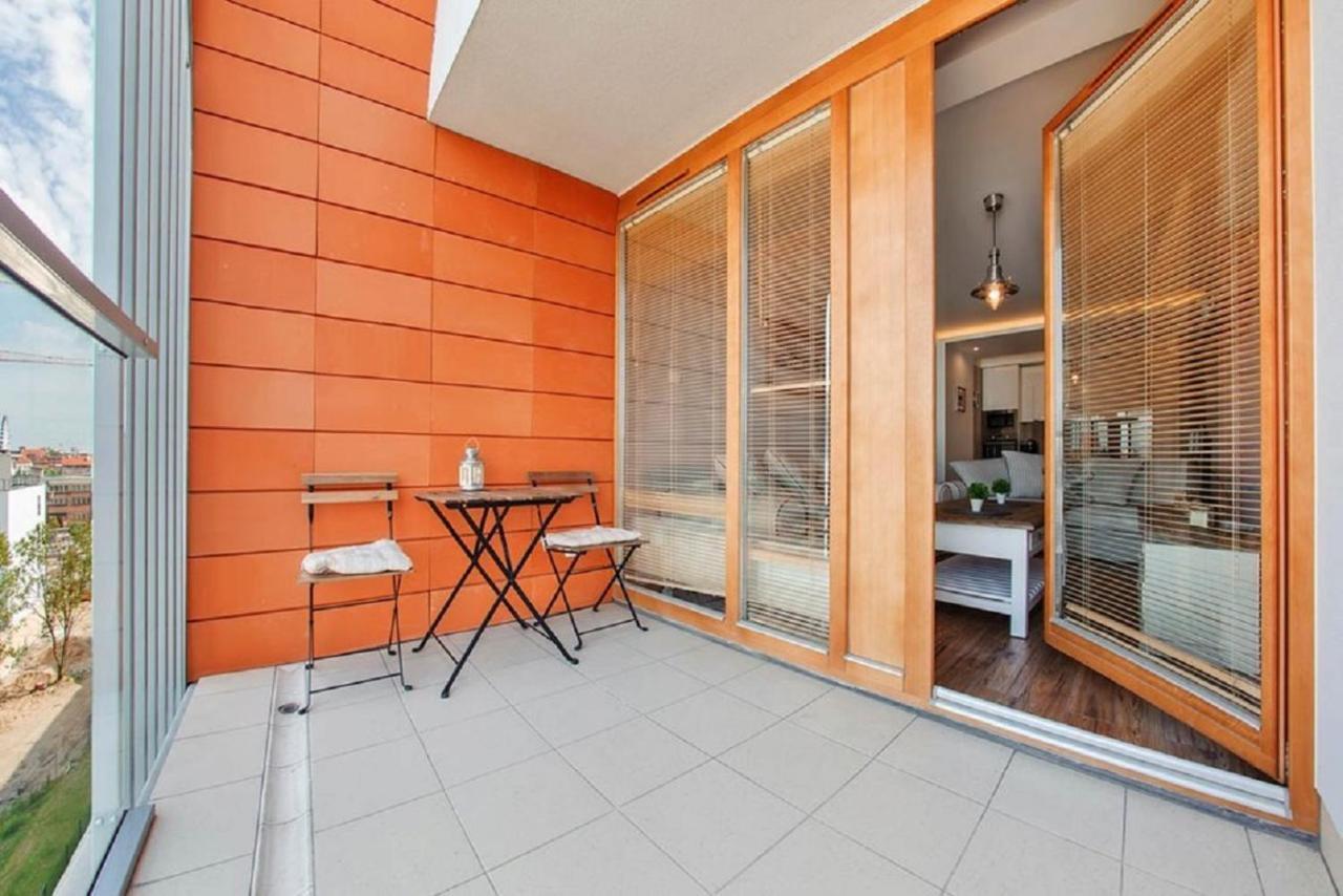 Apartment 3-rooms With Balcony By The Oldtown Gdansk